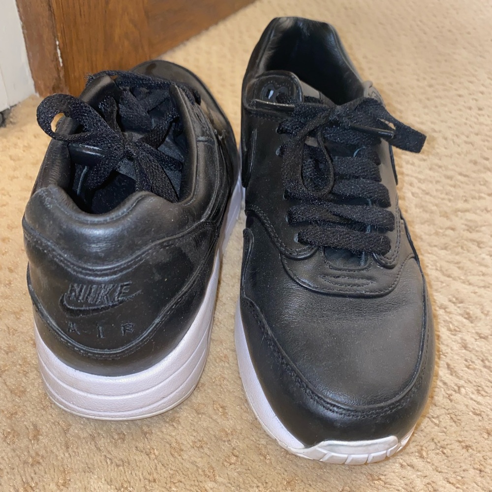 Women’s Nike AirMax